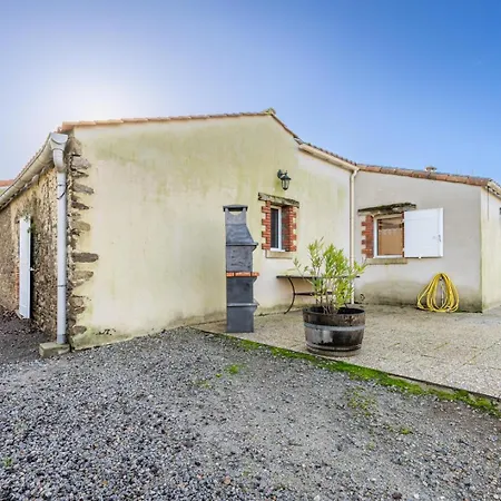 Holiday home La Clé Des Champs *