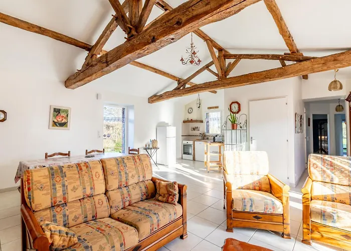 La Clé Des Champs Les Achards (Vendee)